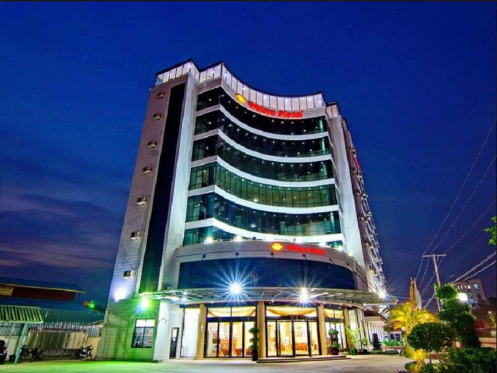 Wilson Hotel Mandalay Exterior photo